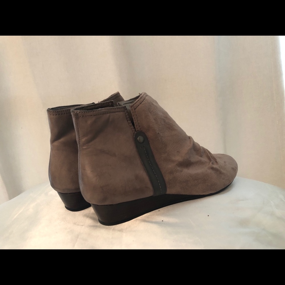 brown booties from BareTraps size 8